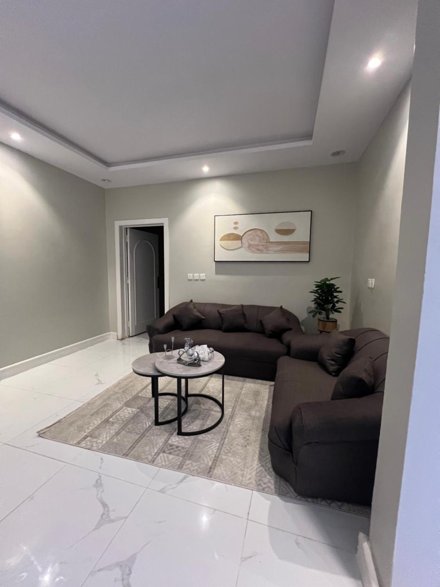 استديو دخول ذاتي